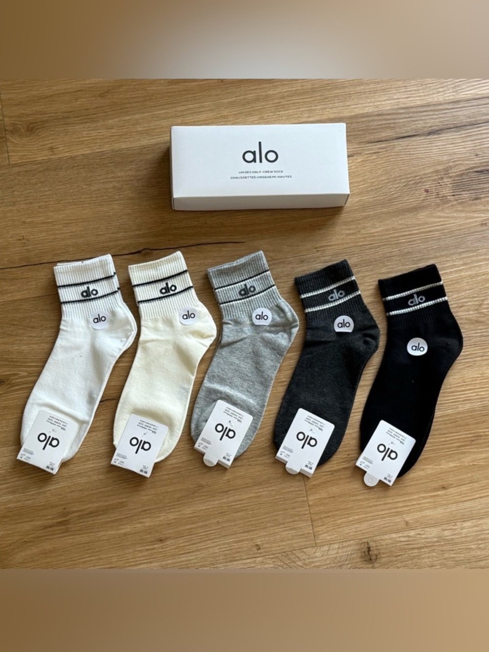 ALO Yoga Crew Athletic Socks set of 5 – White, Cream, Gray, Charcoal, Black